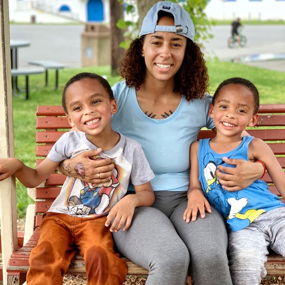 Meet My Family ๐จโ๐ฉโ๐ฆโ๐ฆโค๏ธ - Picture 3 of 8